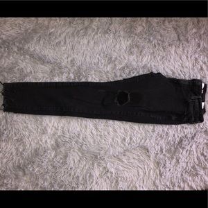 black ripped skinny jeans